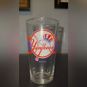 2014 Yankees Budweiser 12oz glass
